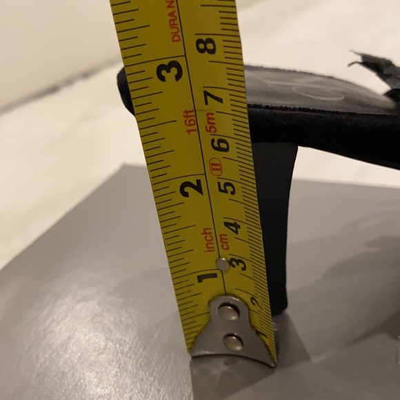 Calvin Klein black velvet evening shoes - Picture 6 of 7